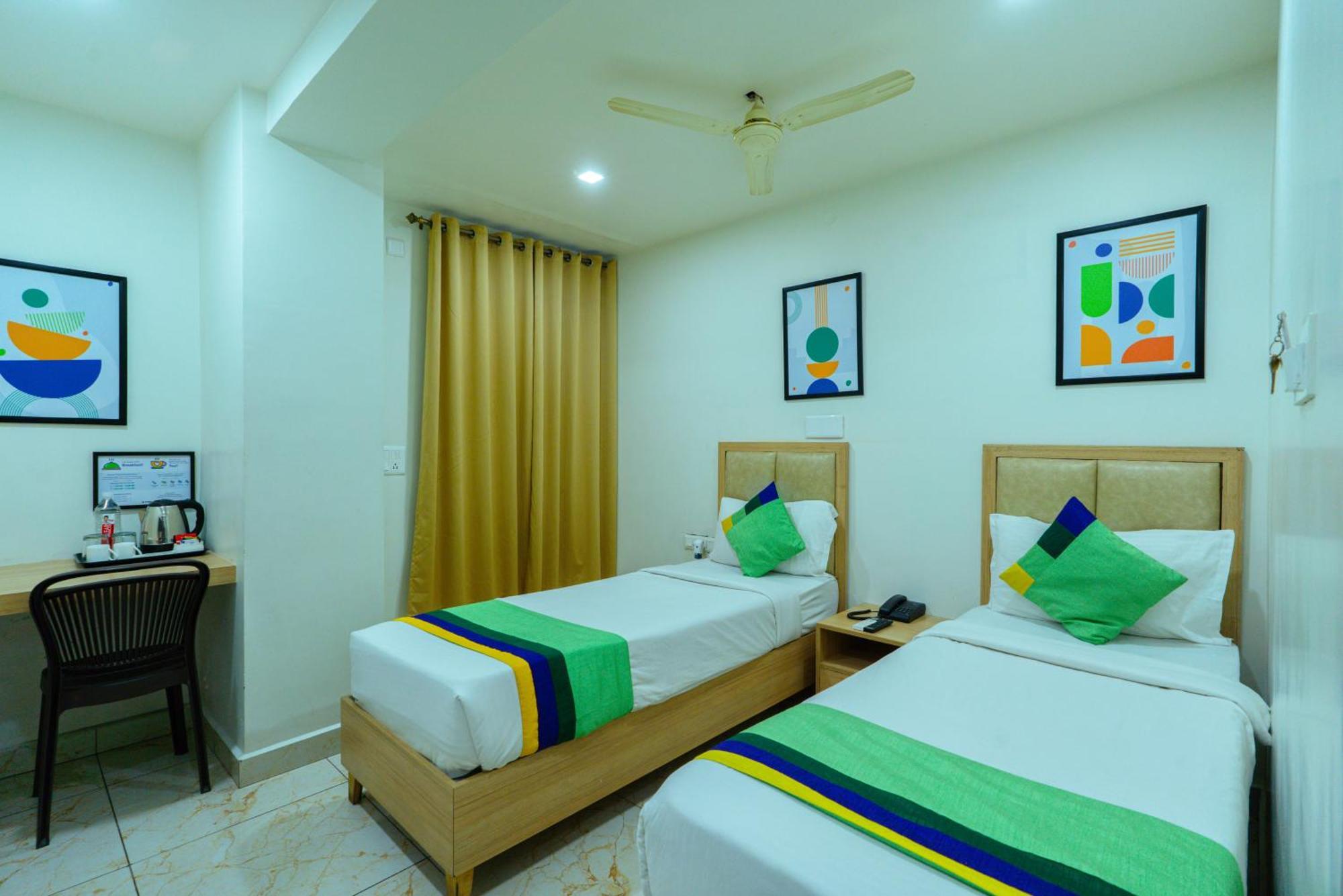 Treebo Elmas Grand Hotel Bangalore Luaran gambar